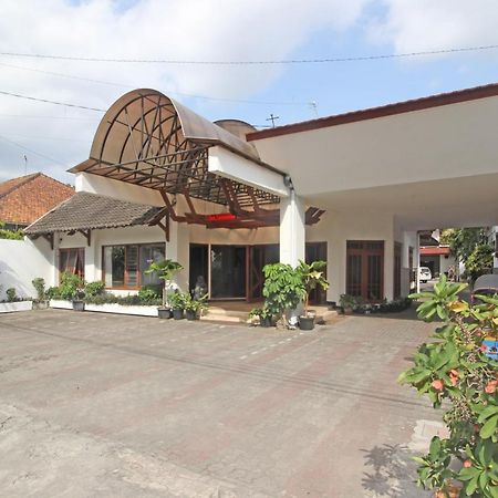 Reddoorz Plus @ Taman Siswa 3 Yogyakarta Extérieur photo