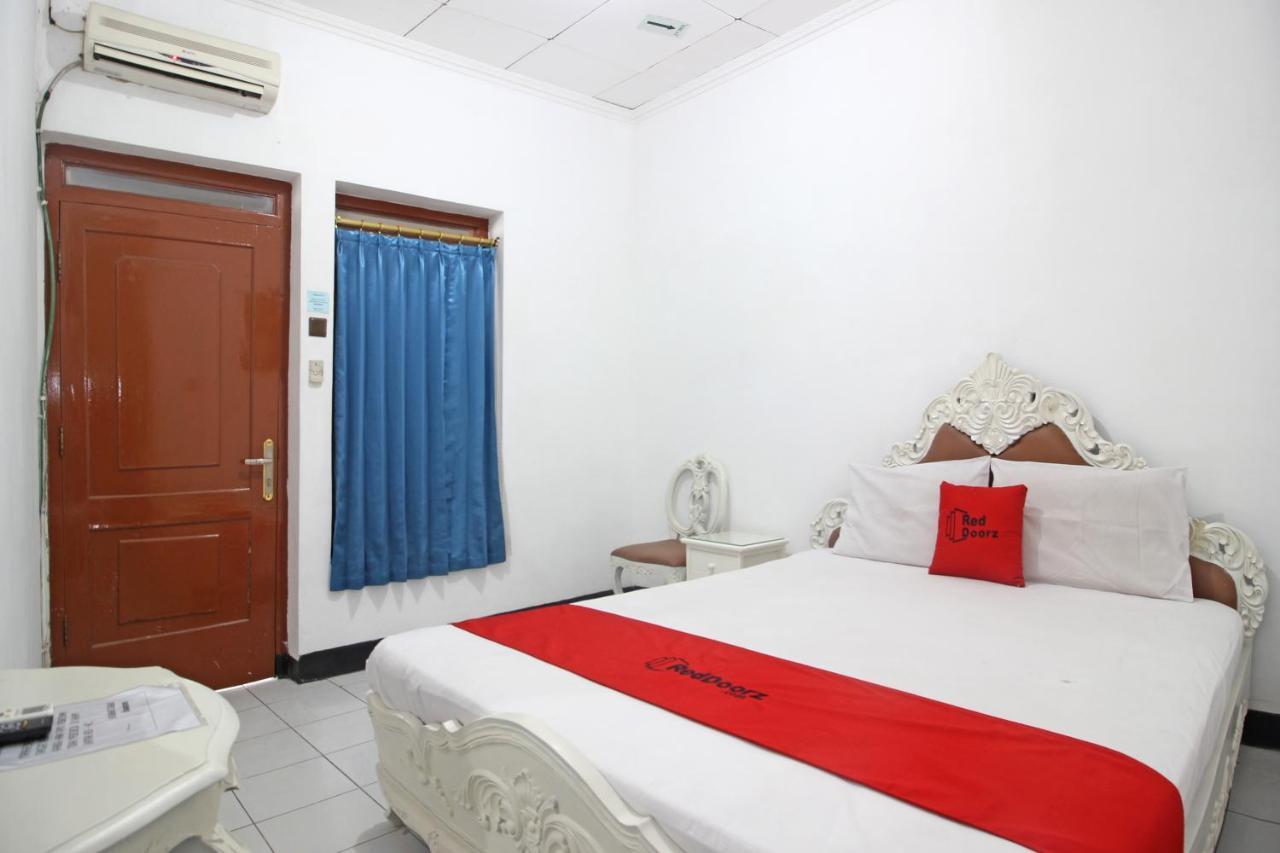 Reddoorz Plus @ Taman Siswa 3 Yogyakarta Extérieur photo